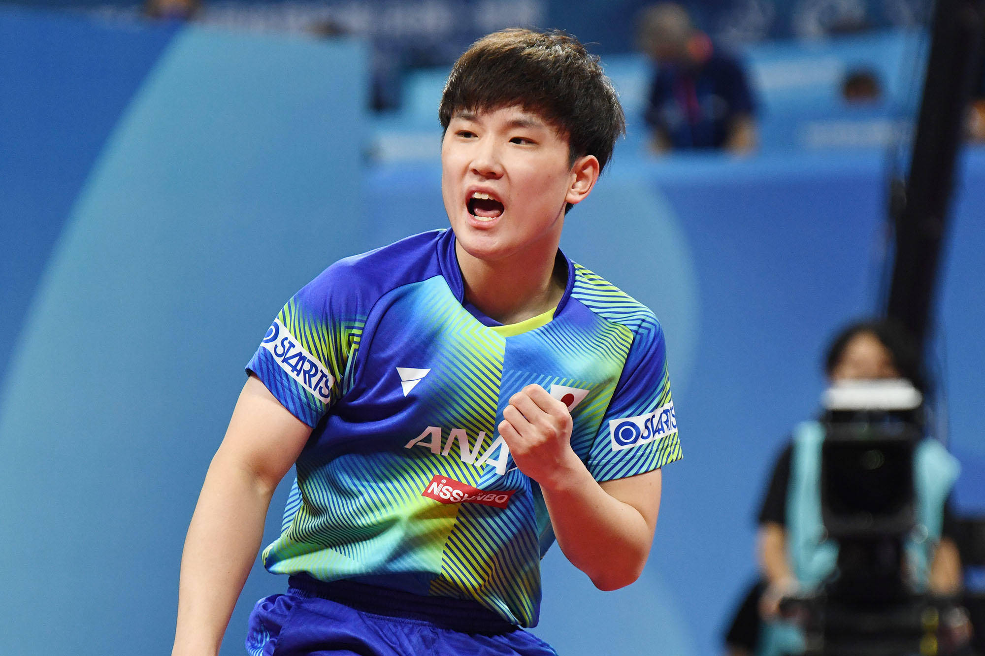 包含德国队逆转奥地利队，张本智和刷新纪录的词条