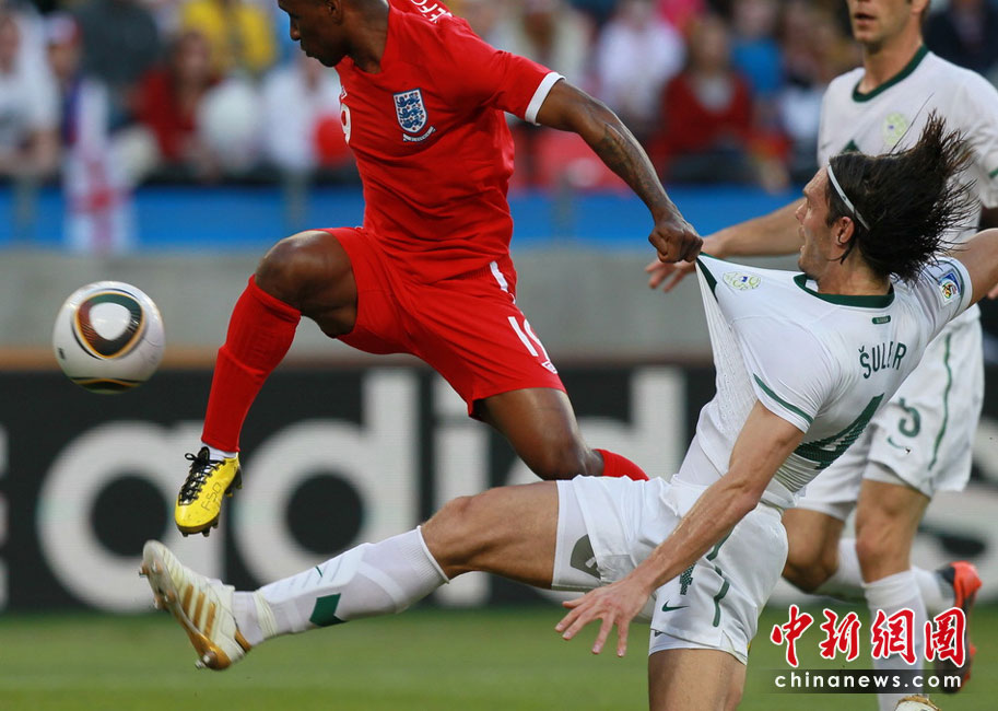 英格兰队险胜韩国队，马龙统治全场