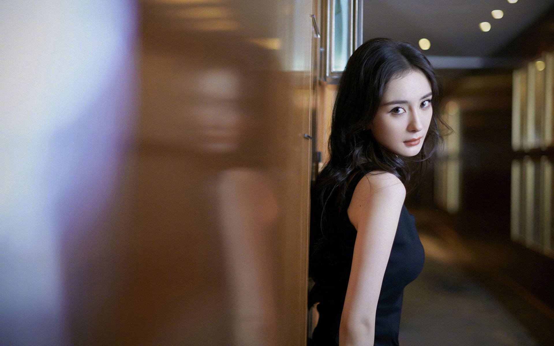 字母哥变身关键先生，勇士力克雄鹿背后的黑色幽默